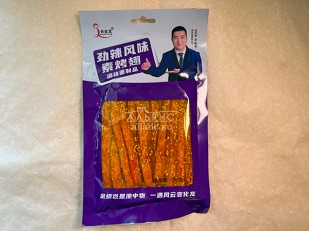 Кальмар полукольца по-шанхайски: Мучные полоски ФИОЛЕТОВЫЕ со вкусом острых куриных крылышек 76 гр