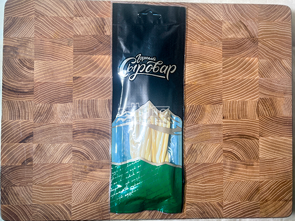 Сыр 60 гр ГОРНЫЙ СЫРОВАР (Нити копчёные) в Кемерово