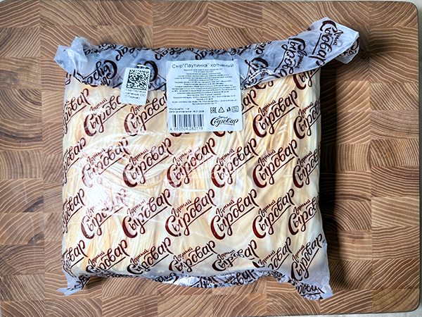 Сыр 1 кг ГОРНЫЙ СЫРОВАР (Паутинка копчёная) в Кемерово