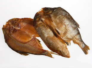 Горбуша теша (брюшки) холодного копчения: Карась холодного копчения